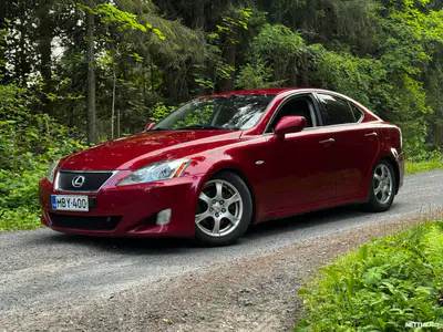 Lexus IS 220d Luxury Package, ilmoituksen kuva