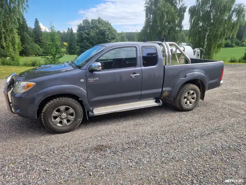 Toyota Hilux, ilmoituksen kuva