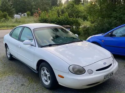 Ford Taurus Taurus GL, ilmoituksen kuva