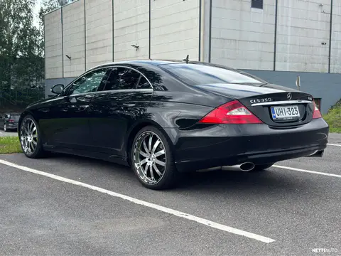 Mercedes-Benz CLS, ilmoituksen kuva