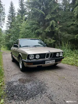 BMW 520 520i