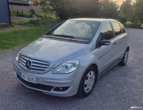 Mercedes-Benz B B200