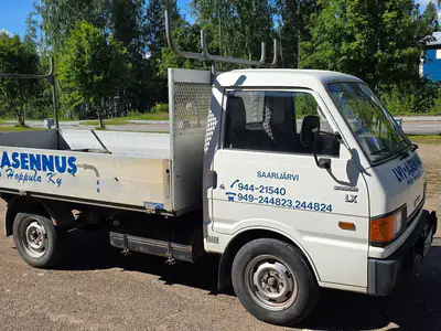 Mazda E2200 Aika harvinainen peli aj 73tkm ei entisöity seissyt 16 vuotta hallissa nyt leimattu ja museotarkastettu, ilmoituksen kuva
