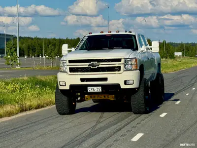 Chevrolet Silverado 2500 HD Crew Cab Z71, ilmoituksen kuva