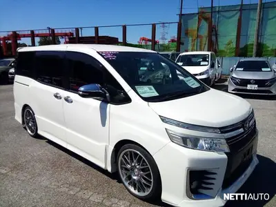 Toyota Voxy 2.0L | AERO | 7-PAIKKAINEN | MADALLUSJOUSET | RAHOITUS, ilmoituksen kuva