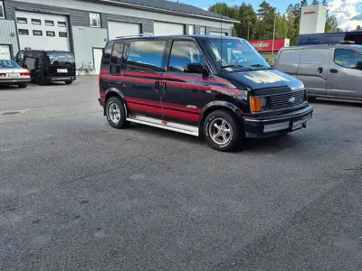 Chevrolet Astro Starcraft, ilmoituksen kuva