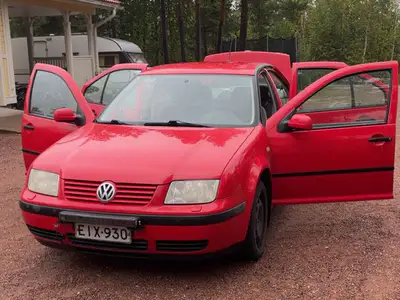 Volkswagen Bora 1,6 Firstline Juhlamalli, ilmoituksen kuva