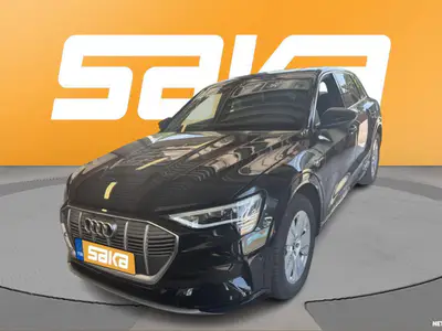 Audi e-tron Advanced 55 quattro ** Vetokoukku / Panorama / Nahkasisusta / P.kamera / ACC / LED / Ambient light **, ilmoituksen kuva
