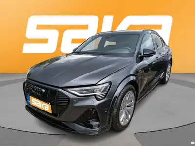 Audi e-tron Sportback S quattro ** Vetokoukku / B&O / Panorama / 360 / HUD / Digi matrix LED / Sporttinahat / ACC / Muistipenkki **, ilmoituksen kuva