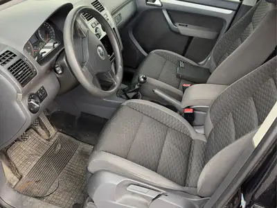 Volkswagen Touran, ilmoituksen kuva
