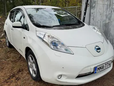 Nissan Leaf Acenta Solar, ilmoituksen kuva