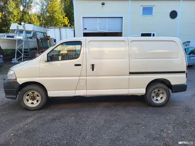 Toyota Hiace 2,5 D-4D 117 5ov pitkä 4WD, ilmoituksen kuva