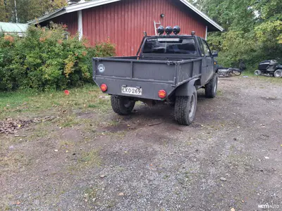 Nissan King Cab, ilmoituksen kuva