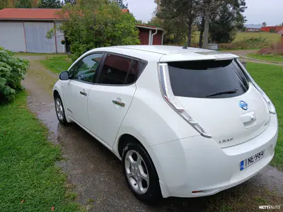 Nissan Leaf Acenta, 30 kWh, ilmoituksen kuva