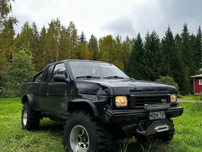 Nissan King Cab, ilmoituksen kuva