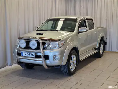 Toyota Hilux Double Cab 3,0 D-4D 4WD 171 SR aut., ilmoituksen kuva