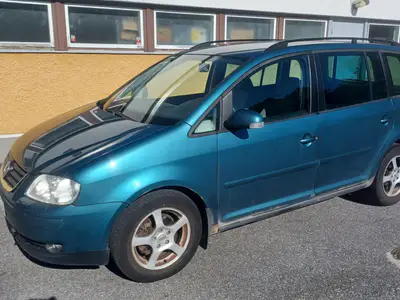Volkswagen Touran 2, ilmoituksen kuva