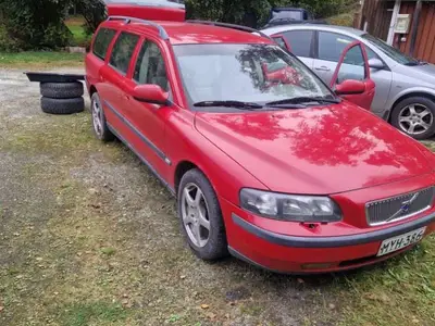 Volvo V70 T5, ilmoituksen kuva