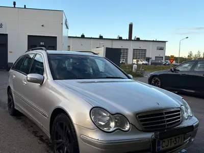 Mercedes-Benz C, ilmoituksen kuva