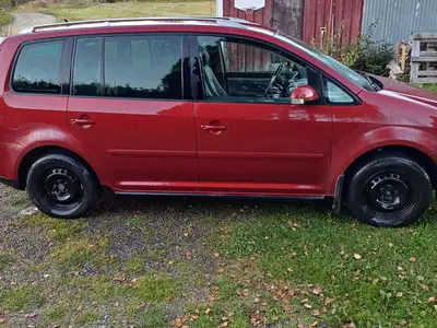 Volkswagen Touran, ilmoituksen kuva