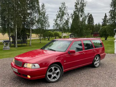 Volvo V70, ilmoituksen kuva