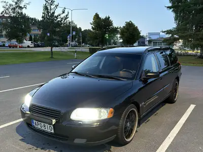Volvo V70 AWD, ilmoituksen kuva