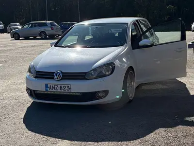 Volkswagen Golf, ilmoituksen kuva
