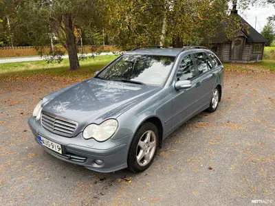 Mercedes-Benz C 200CDI automaatti Suosittu C-sarjan farkku, ilmoituksen kuva