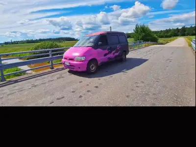 Nissan Vanette, ilmoituksen kuva